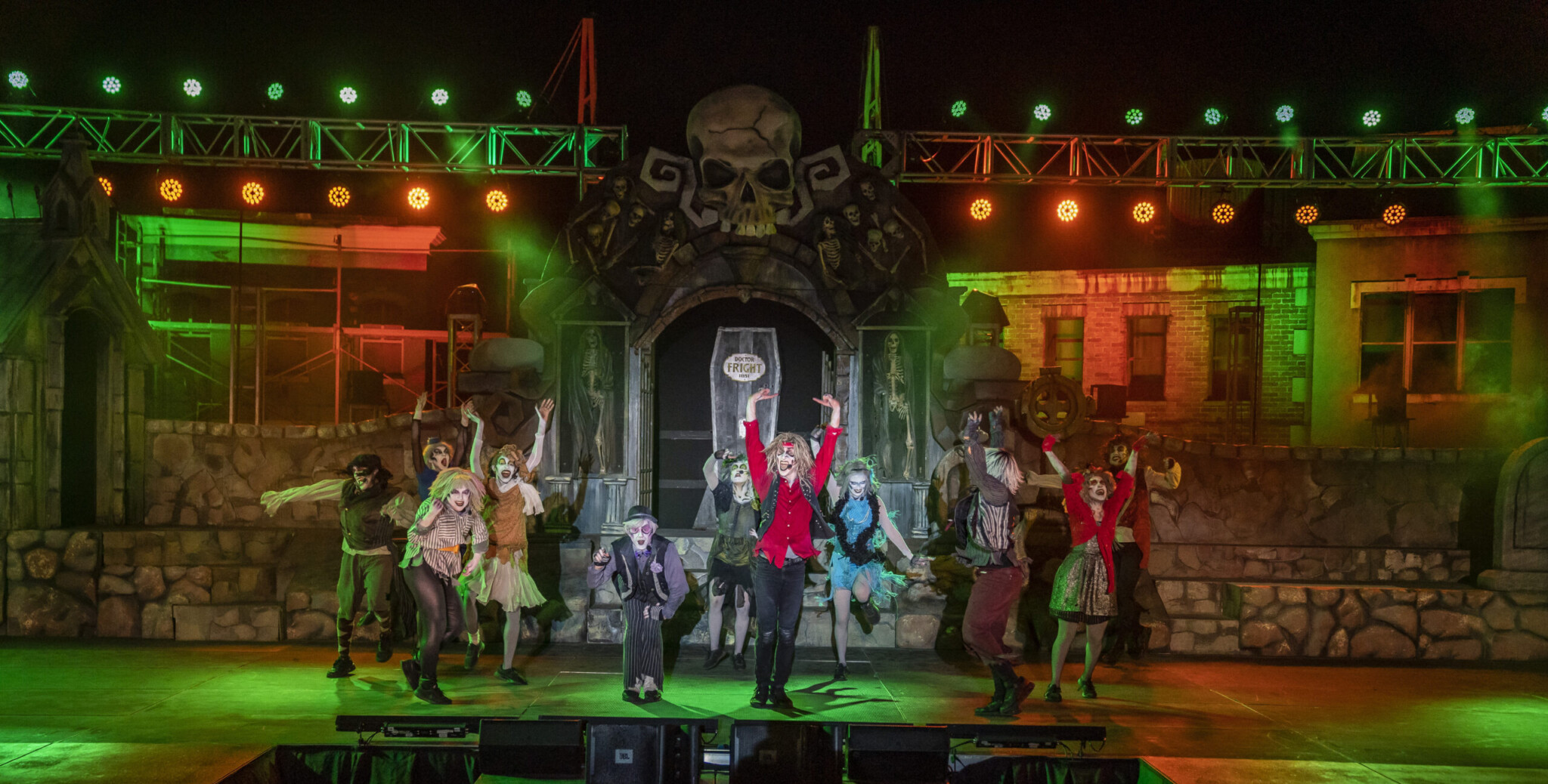 fright fest stage nj mom