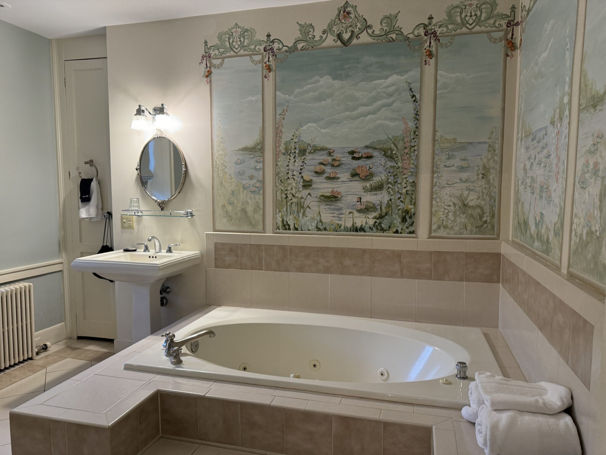 Woolverton Inn tub nj mom