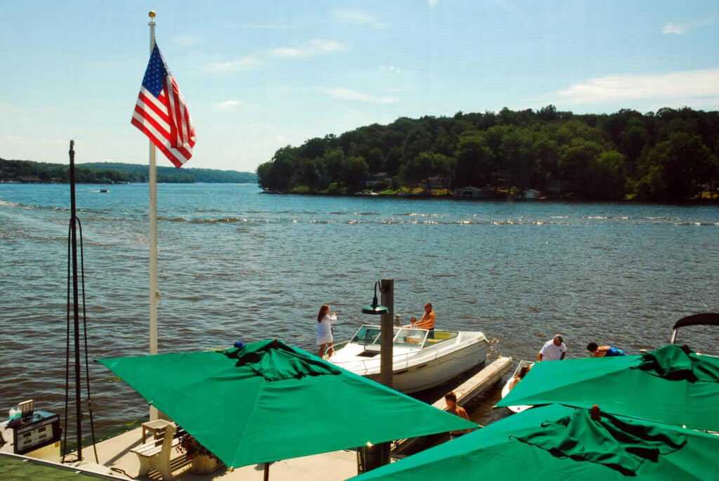 boat rentals Lake Hopatcong