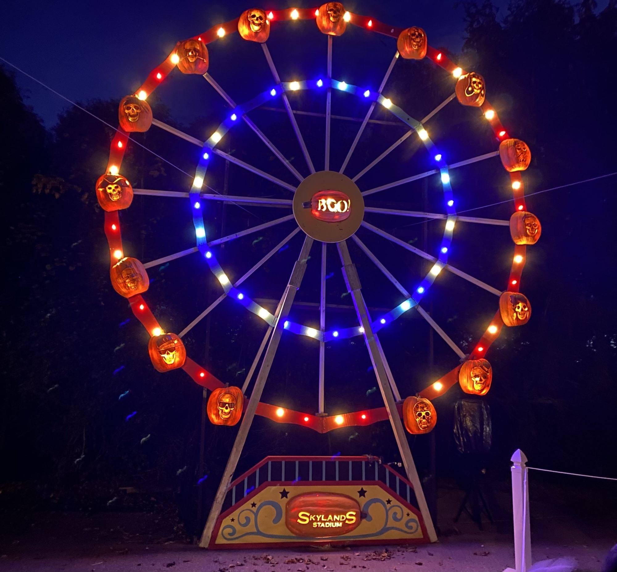 Jack O'Lantern Experience Skylands Stadium New Jersey nj mom