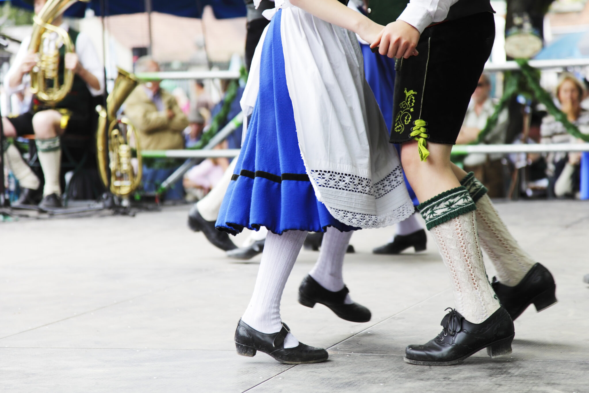 bavarian couple dancing at Beer Fest